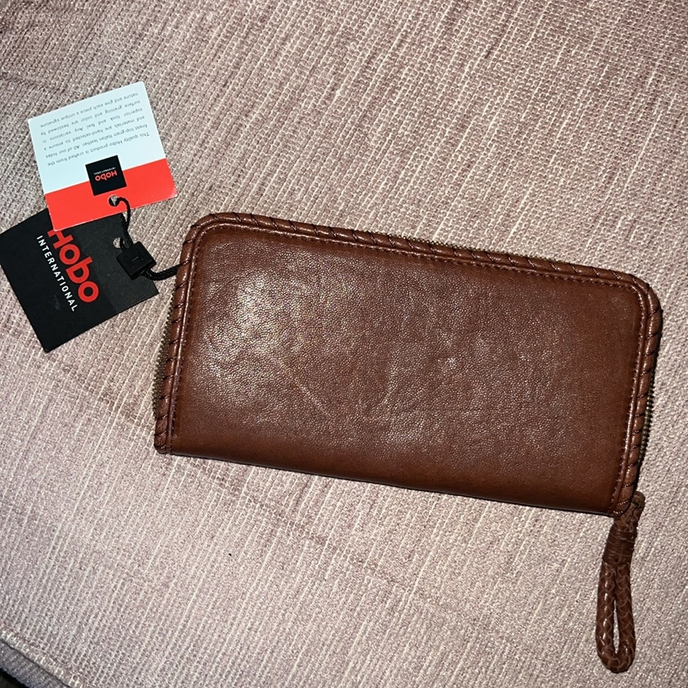 Nwt Hobo Sutter Mocha Accordion Wallet - image 2